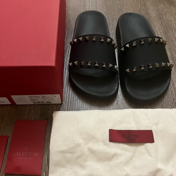 Valentino PVC Rockstud black slides size 36 - Picture 2 of 6